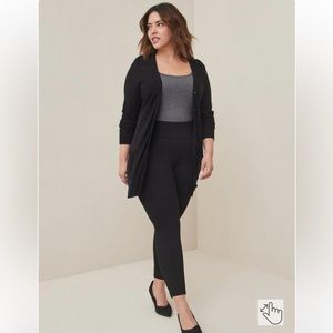 Nwot Torrid black boyfriend cardagin
